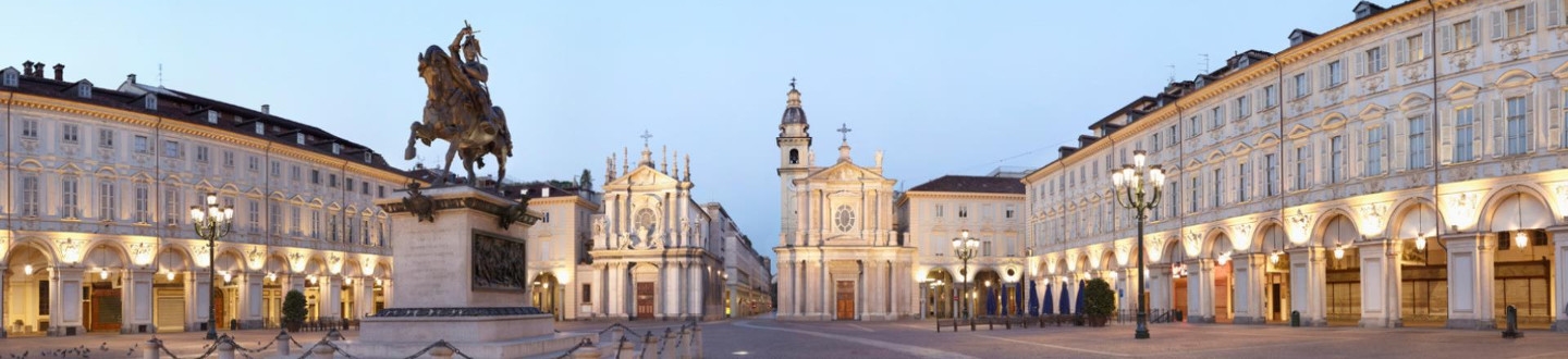 Torino_Piazza_San_Carlo.jpg